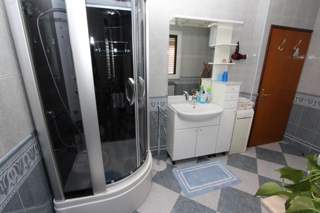 Apartments Marlina โรวีน ภายนอก รูปภาพ