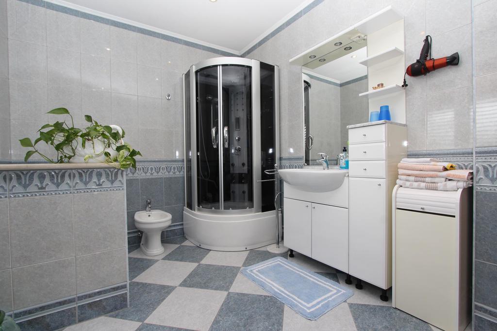 Apartments Marlina โรวีน ภายนอก รูปภาพ